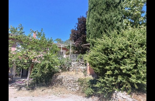 Meounes-les-Montrieux House | Provencal house under the olive trees with swimming pool.
