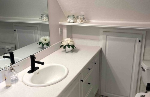 Hillcrest Other | Provo River Bottoms Modern Guest House - 15 Minutes from Sundance!