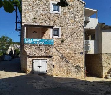 Prvic Luka House | Prvinski Akvarel