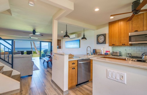 Downtown Lahaina Villa | Puamana Retreat by Gather: Oceanfront 3BR w/Lanai & Resort Amenities in Lahain