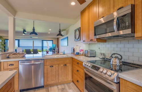 Downtown Lahaina Villa | Puamana Retreat by Gather: Oceanfront 3BR w/Lanai & Resort Amenities in Lahain