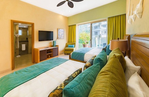 South Shore Hotel Area Apartment | Puerto Vallarta Panoramic 3 Bed Suite w/Jacuzzi