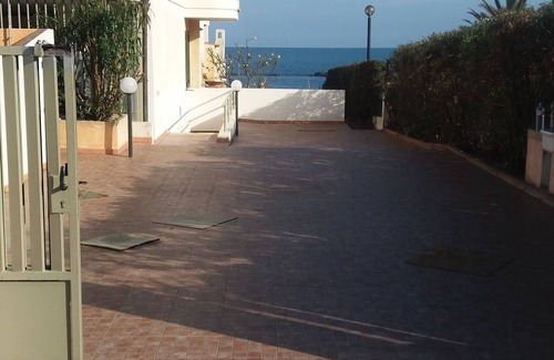 Sarroch Villa | PULA MARE VILLA with Private Access Lvl the sea.