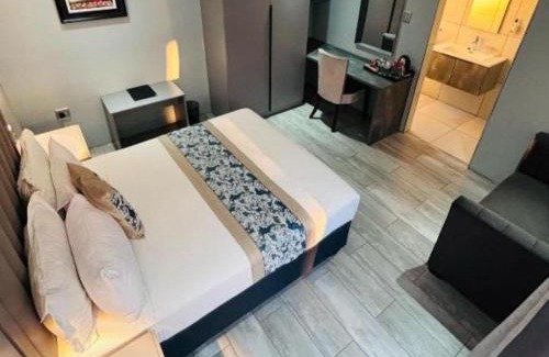 Rustenburg Hotel | Pula Nala Lodge Bed & Breakfast