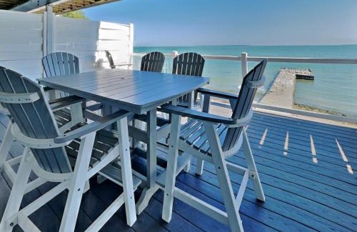 Put-in-Bay House | Put-in-Bay Waterfront Condo #105