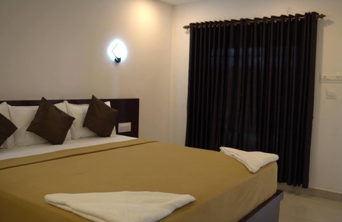 Varkala Hotel | Puthooram Sea View Resort Varkala