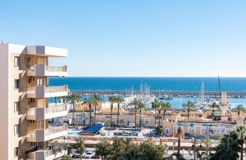 Fuengirola City Centre Apartment | Pyr studio apt partial seaview