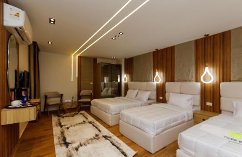 Shurtah al-Dakhlah Hotel | Pyramids moon tower
