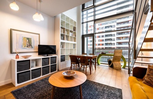 Mokotow Apartment | QBIK Abdank Loft Suite