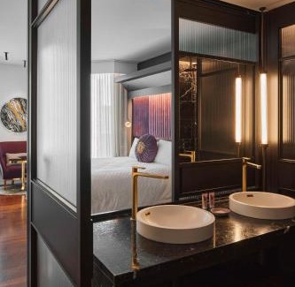 Perth Central Business District Hotel | QT Perth