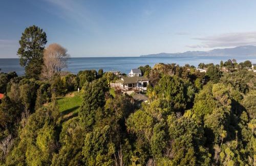 Parapara House | Quail Rise - Collingwood Holiday Home