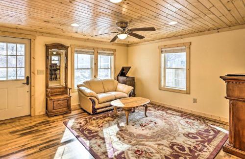 Boone House | Quaint Appalachian Getaway about 2 Mi to Boone!