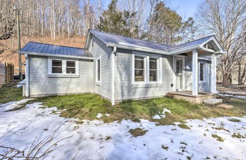 Boone House | Quaint Appalachian Getaway about 2 Mi to Boone!