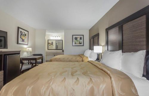 Southern Pines Hotel | Quality Inn Aberdeen