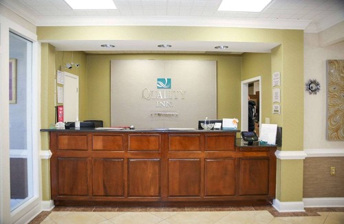 Fayetteville Hotel | Quality Inn Fayetteville near Historic Downtown Square
