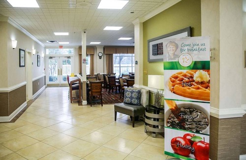 Fayetteville Hotel | Quality Inn Fayetteville near Historic Downtown Square