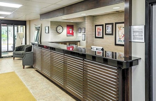 Kreole Hotel | Quality Inn Moss Point - Pascagoula