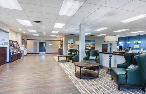Mountain Home Hotel | Quality Inn & Suites Mountain Home North