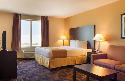 Minot Hotel | Quality Inn & Suites Minot North