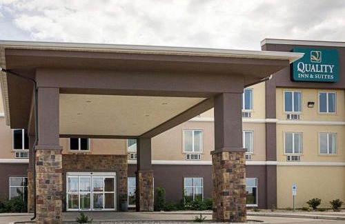 Minot Hotel | Quality Inn & Suites Minot North