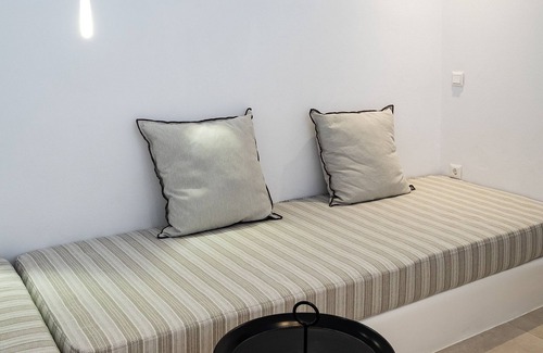 Naousa Hotel | Quartano Luxury Cycladic Residence