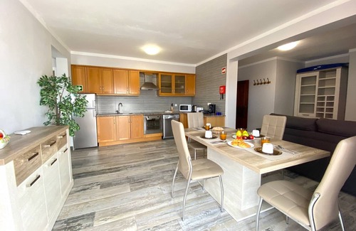 Cavacos Apartment | Quarteira Ocean Breeze 2 by Homing