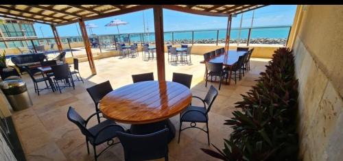 Praia de Iracema Apartment | Quarto Ponte Metálica 105