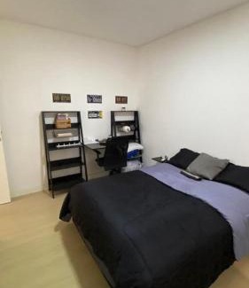 Andorinha House | Quarto Suíte em apto compartilhado com anfitrião Mandi a 250m do Mar