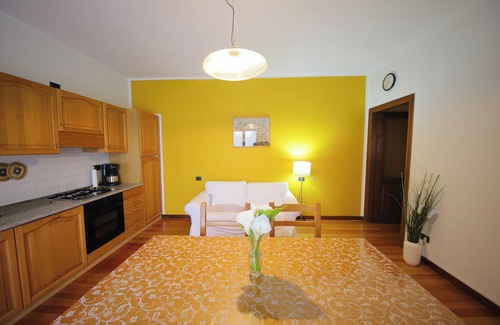 Colico Apartment | Quattro Stagioni Spring Garden Holiday Apartment with Pool