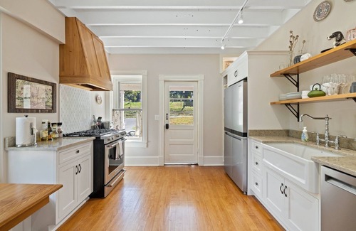 Bolivar House | Queen Anne Gem in Historic Harpers Ferry!