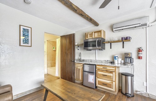 West Colorado Springs House | Quest Rest - Unit 3