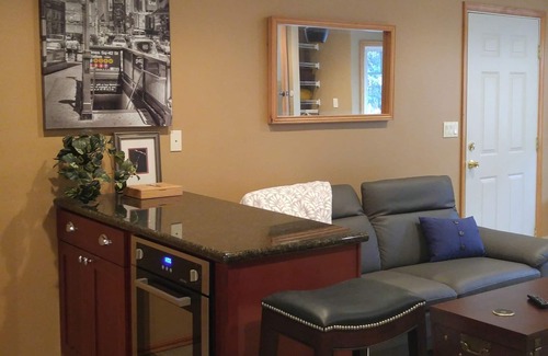 Inglewood House | Quiet 2-bedroom suite in a house with fully fenced backyard.