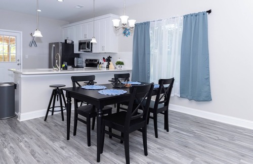 Paw Creek House | Quiet 3BR Home, Fast Wi-FI, 14 Min to Uptown Charlotte