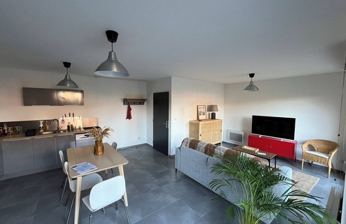 La Chapelle-d'Armentieres House | Quiet, cosy gîte in renovated farmhouse