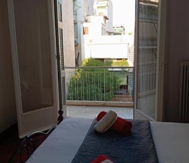 Athens House | Quiet private room in a dormitory 5' from metro