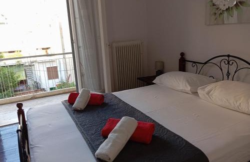 Athens House | Quiet private room in a dormitory 5' from metro