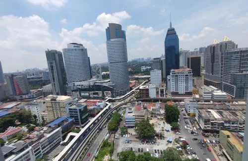 Kuala Lumpur City Centre Hotel | Quill KLCC Suites By City Home