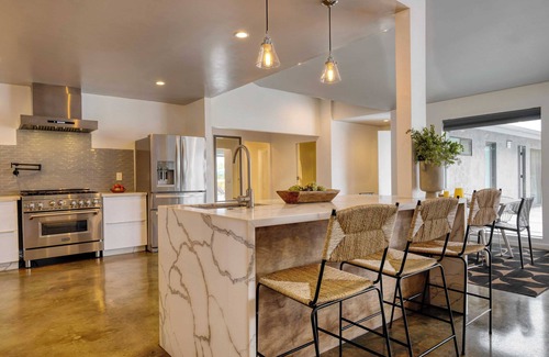 La Quinta Cottage | Quinta Green by Avantstay Modern Home w/Pool, Spa & Golf Course!