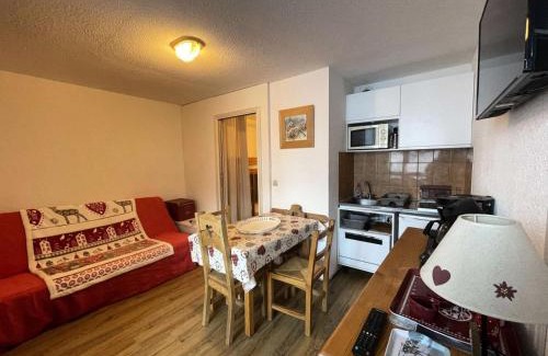 Mont-de-Lans Apartment | Résidence Arc En Ciel B - T2 tout confort avec vue et accès rapide aux pistes MAE-5151