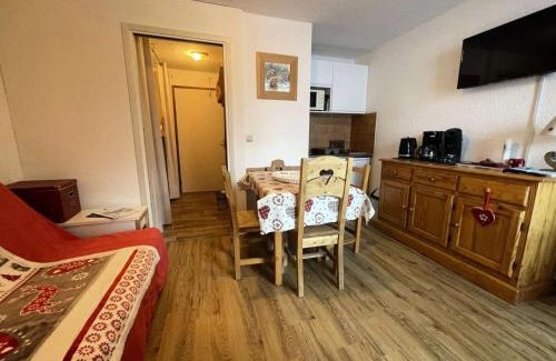 Mont-de-Lans Apartment | Résidence Arc En Ciel B - T2 tout confort avec vue et accès rapide aux pistes MAE-5151