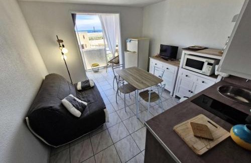 Leucate Apartment | Résidence Belle Plage - 2 Pièces 4 couchages PORT LEUCATE. Réf: 3BP 32D MAE-3281