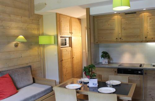 La Perriere Apartment | Résidence Christiana 408 Clés Blanches Courchevel