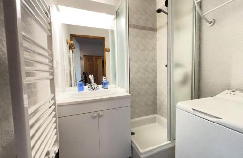 Notre-Dame-de-Bellecombe Apartment | Résidence Les Balcons Du Charvin - Appartement sud avec vue Mont-Charvin MAE-2724