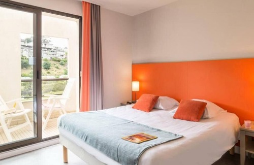 Perros-Guirec Apartment | Résidence Pierre & Vacances L'Archipel *** - Apartment for 7 people - 2 bedrooms - Terrace or balcony