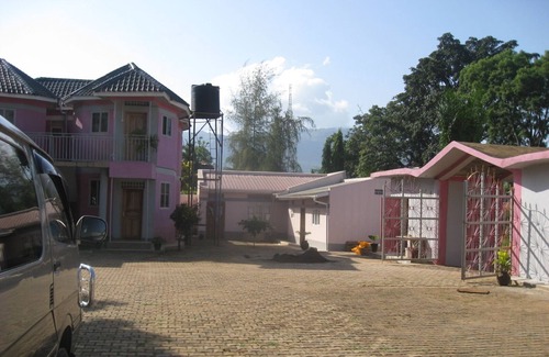 Mbale Hotel | r and r gardens