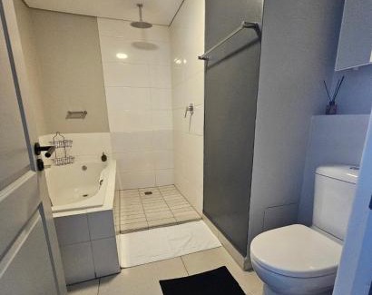 Trawal Apartment | R&R at Summerview