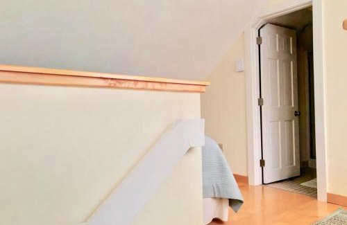 Bretton Woods House | R1 Renovated Bretton Woods Slopeside townhome in the heart of the White Mountains