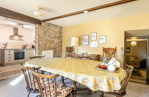 Bakewell Cottage | Rabbit Hut