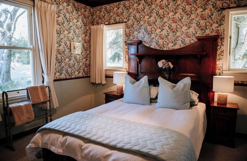 Hawke's Bay Region Other | Rabbiter’s Cottage. Family. Farm Stay. Country.