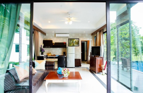 Ko Racha Yai Hotel | Racha Island Resort